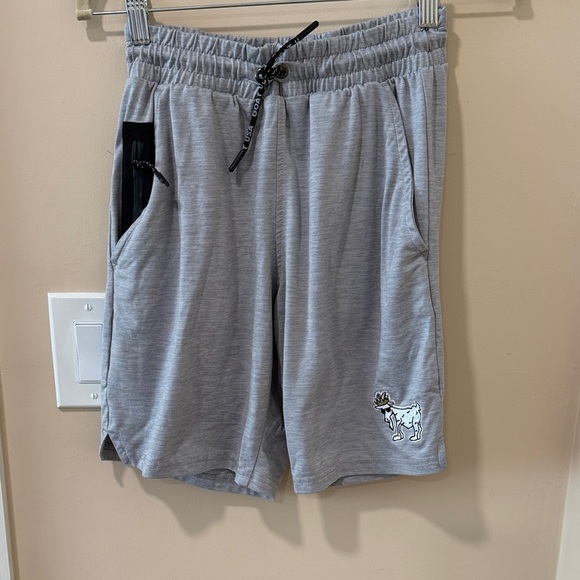 GOAT USA Gray Men's Shorts with Dog Print - Picture 1 of 3